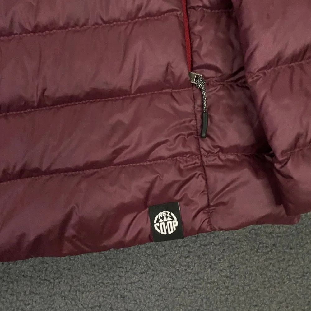 REI Co-op Puffer Jacket Mens XL Burgundy 650 Down Hoodie